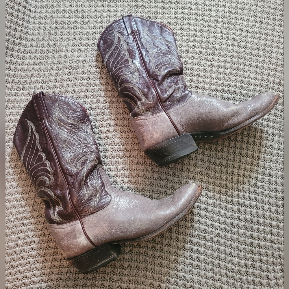 Tony Lama size 9.5 cowboys boots